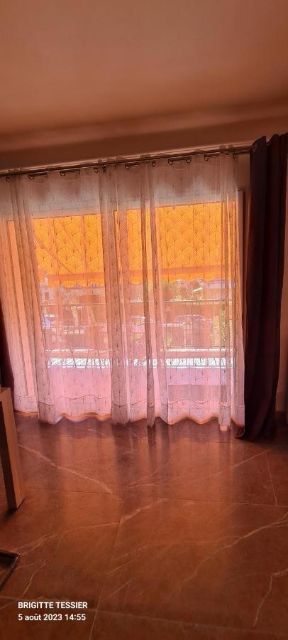 Villa Ange Azur 2 วิลล์เนิฟ-ลูเบ ภายนอก รูปภาพ